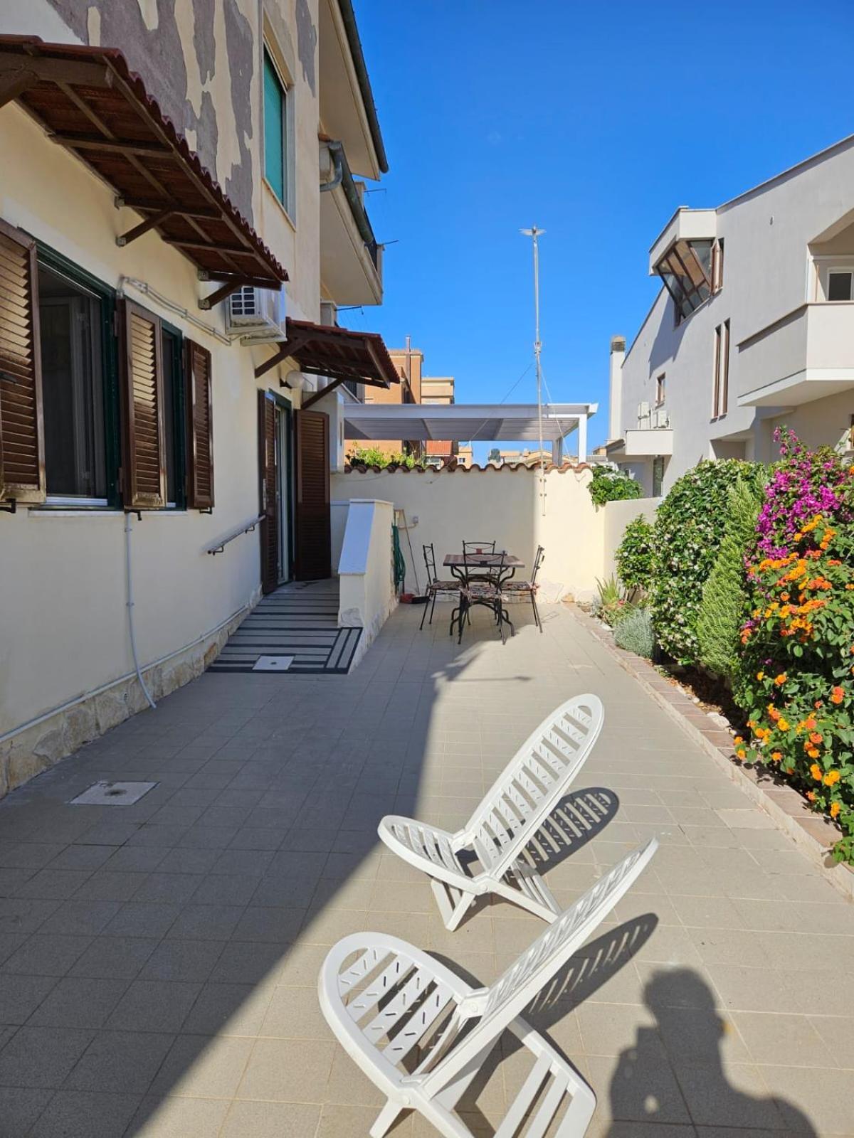 Bebo House Fiumicino Apartment ภายนอก รูปภาพ