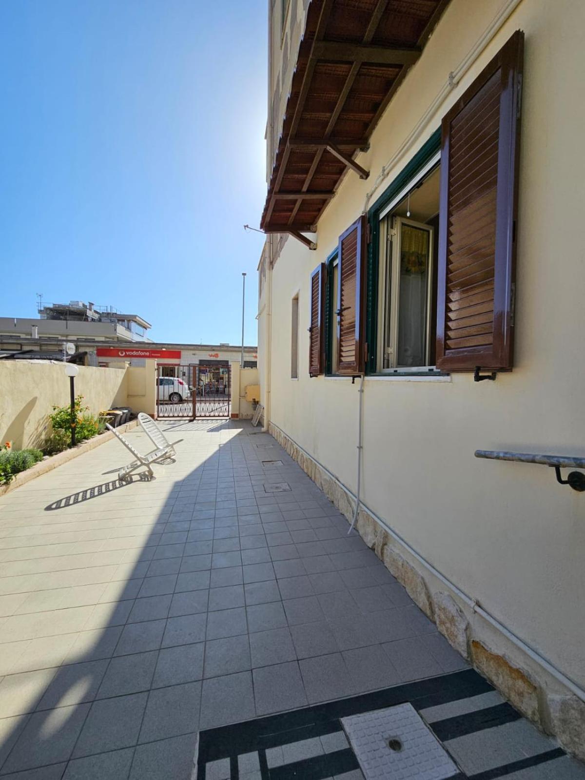 Bebo House Fiumicino Apartment ภายนอก รูปภาพ